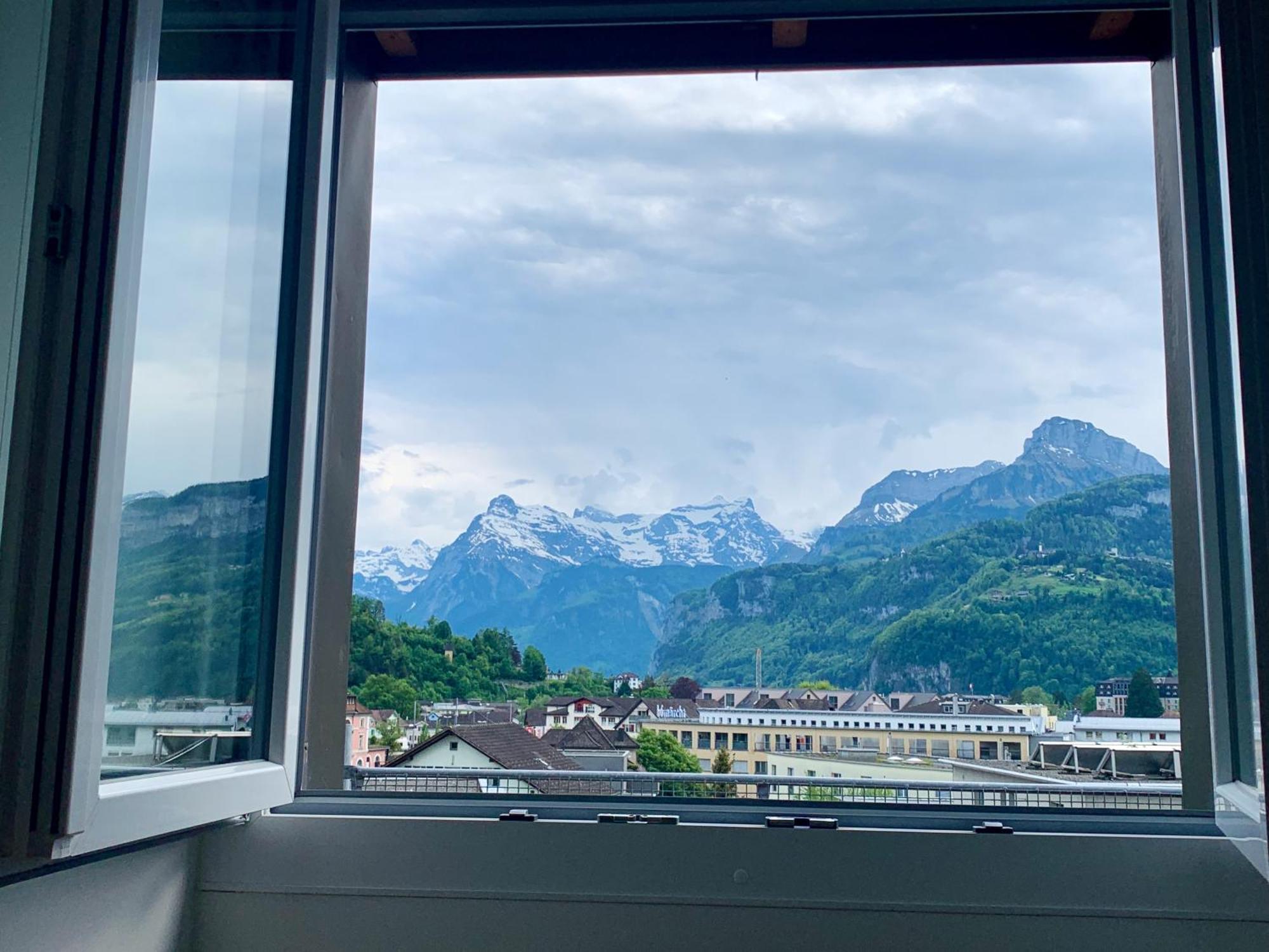Luna O Mountainview O Pizzaoven Brunnen